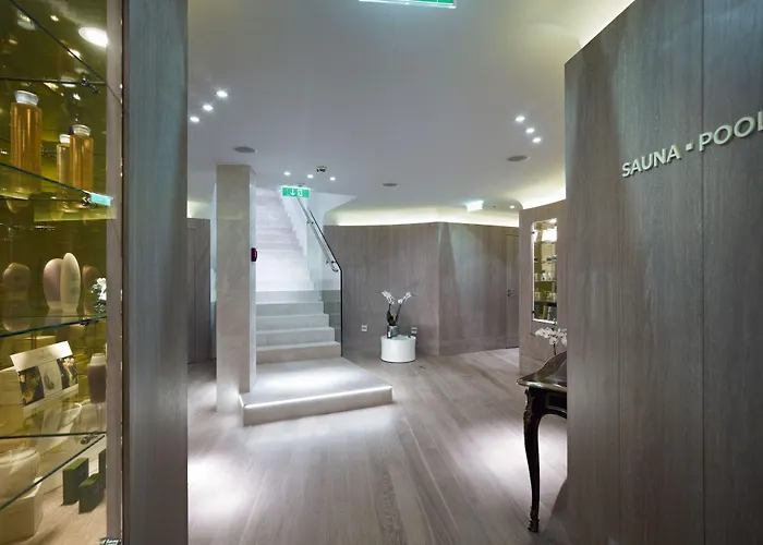 Hotel Sans Souci, 5*