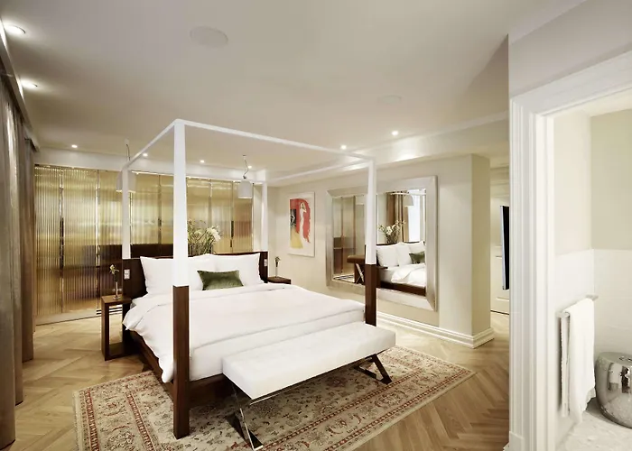 Sans Souci, Hotel 5*